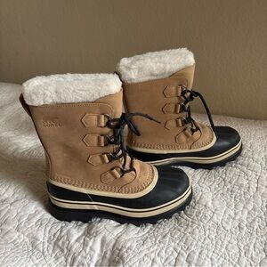 SOREL Caribou Women’s Waterproof Winter Boot Size 8 Buff Color